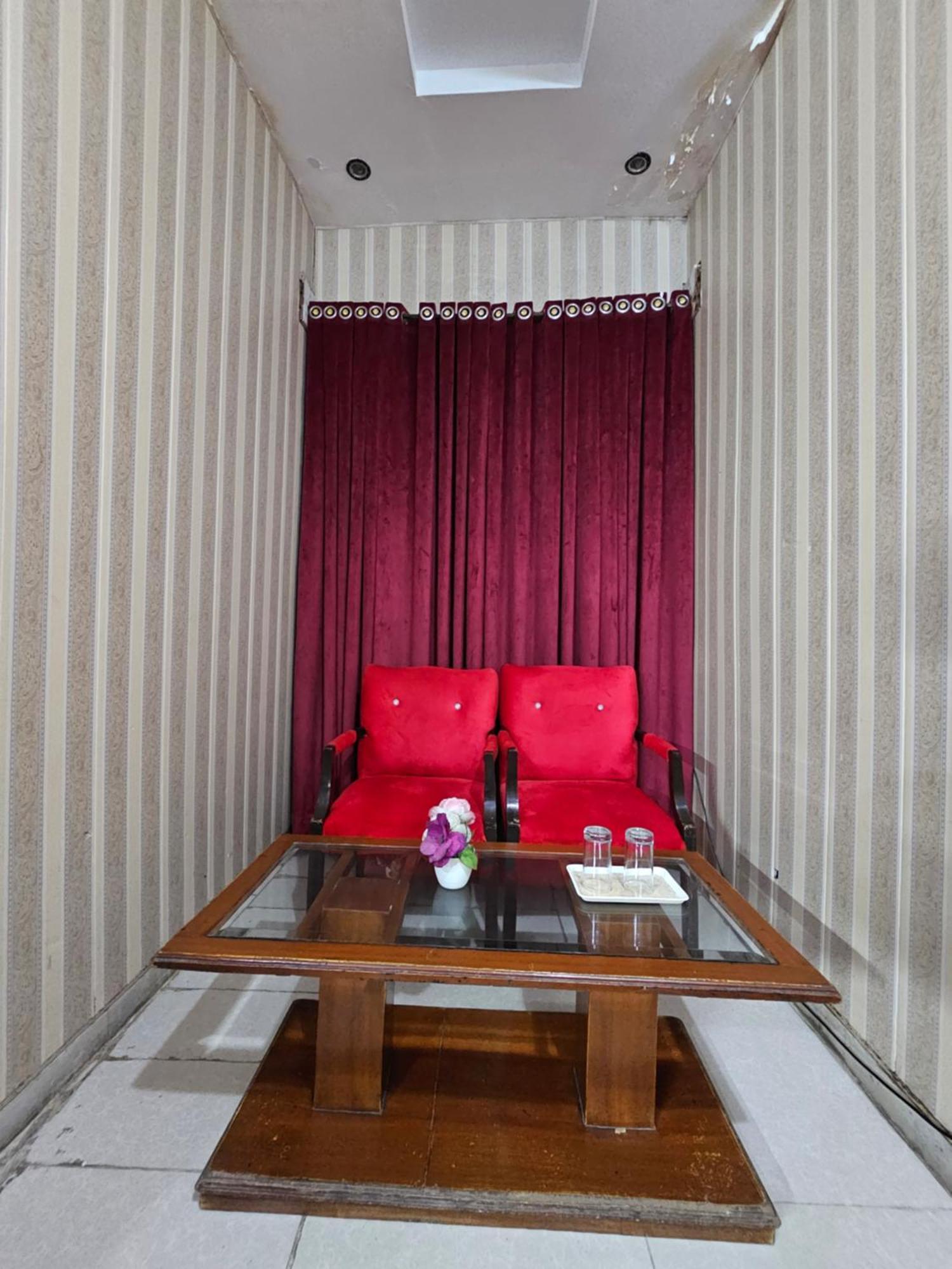 Hotel Tulip Inn, Gulberg Lahore Exterior photo