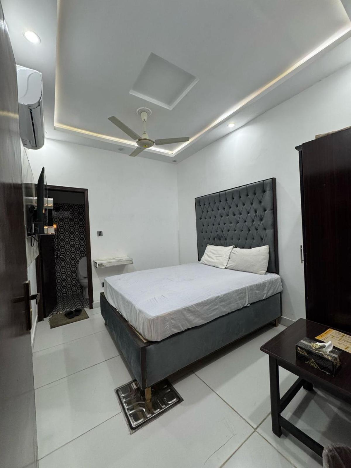 Hotel Tulip Inn, Gulberg Lahore Exterior photo