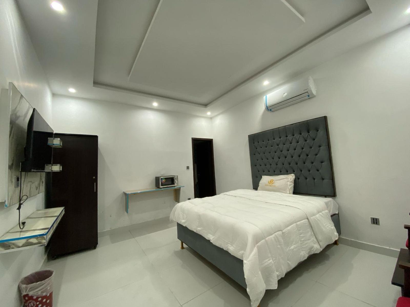 Hotel Tulip Inn, Gulberg Lahore Exterior photo