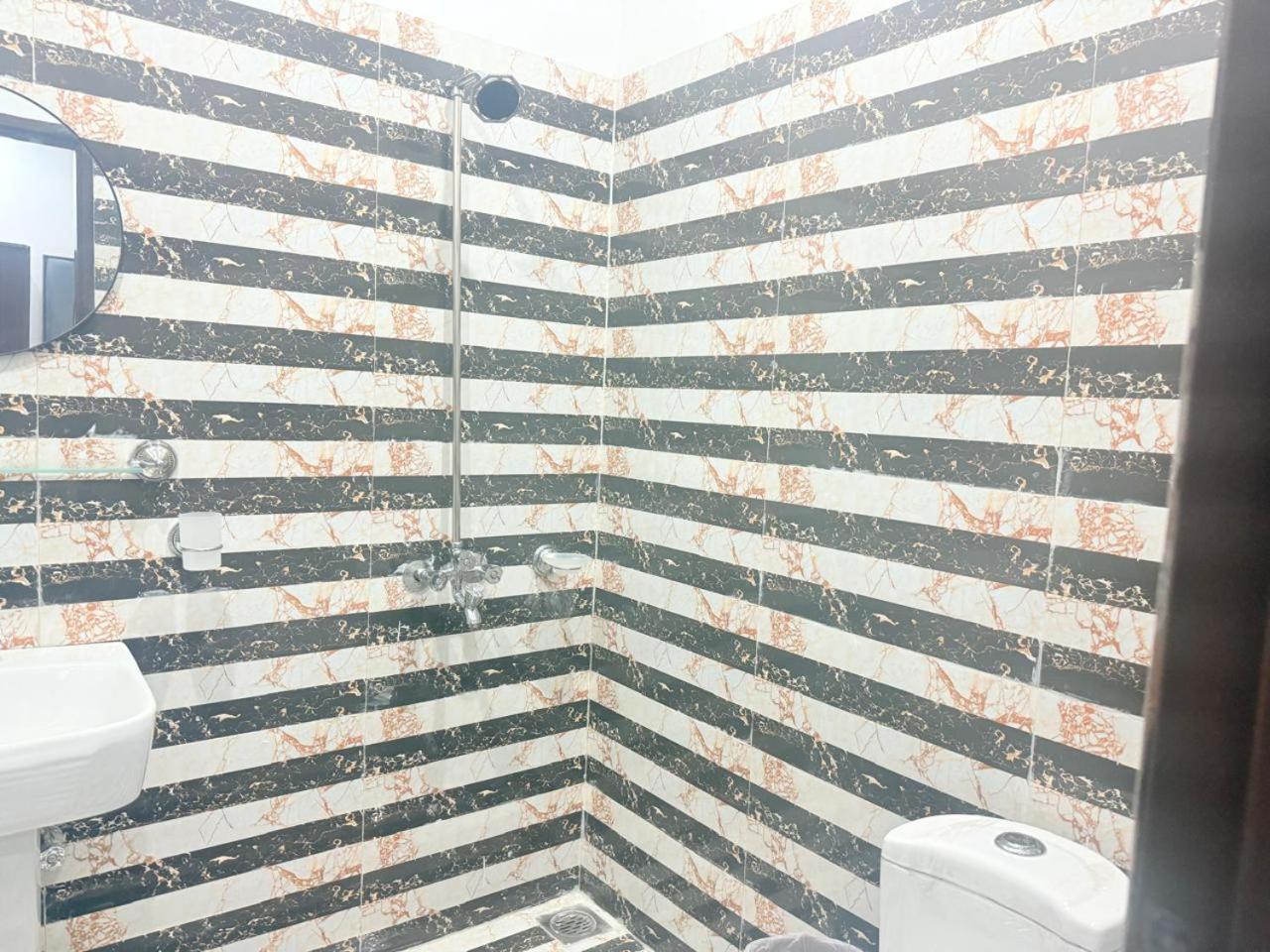 Hotel Tulip Inn, Gulberg Lahore Room photo